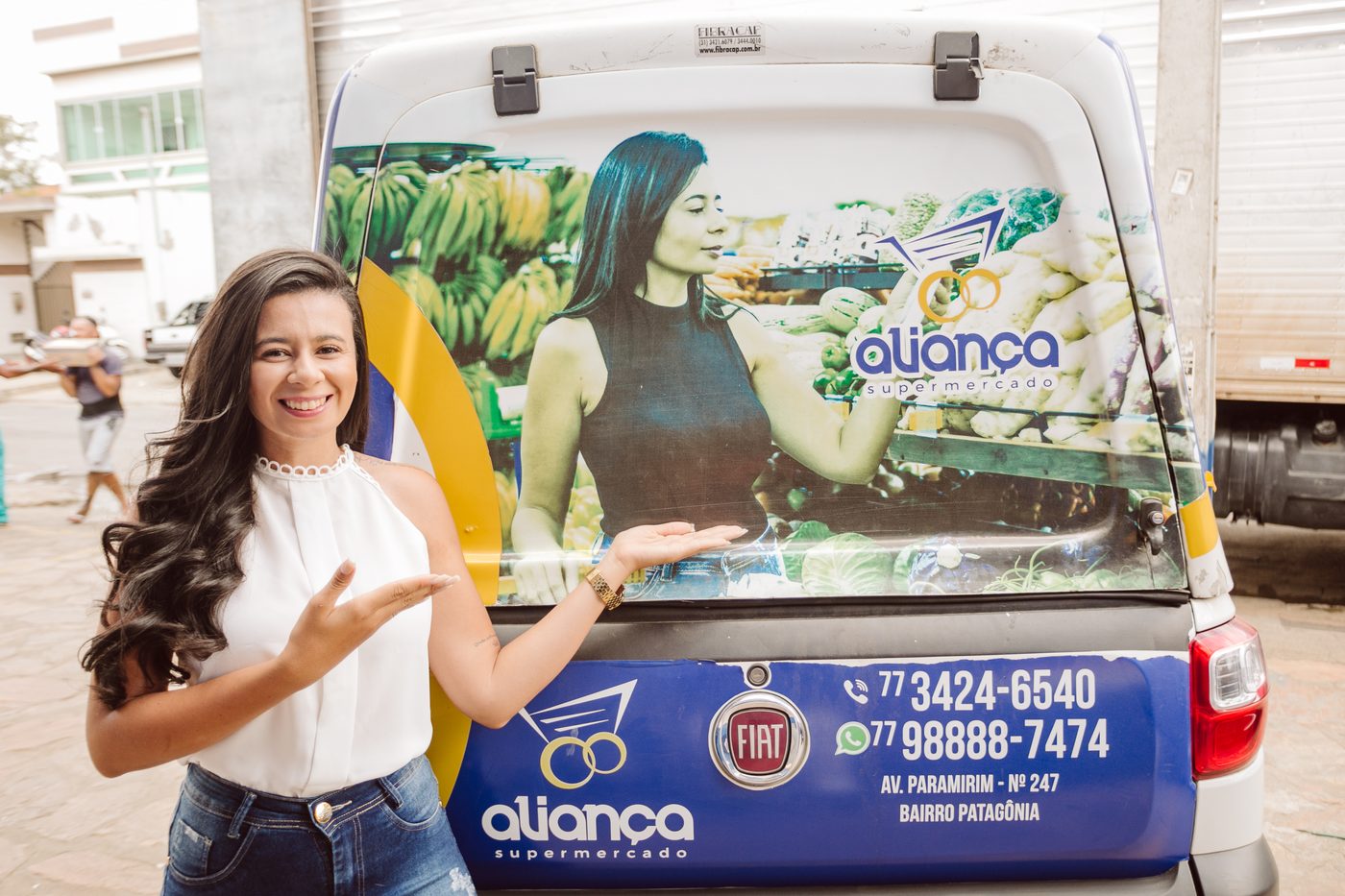 Carro de entregas do Supermercado Aliança