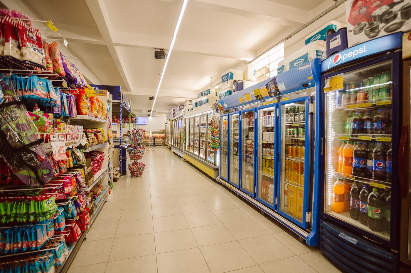 Frios e bebidas do Supermercado Aliança